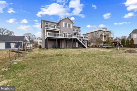 Exterior - 3675 1st Ave, Edgewater, MD 21037 photo 7 of 7
