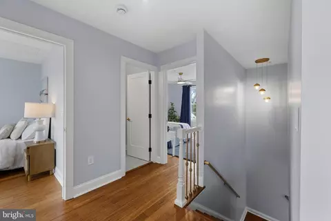 Entry Way - 3675 1st Ave, Edgewater, MD 21037 photo 4 of 5