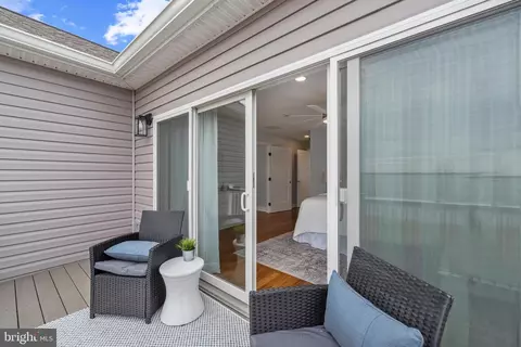 Exterior - 3675 1st Ave, Edgewater, MD 21037 photo 2 of 7