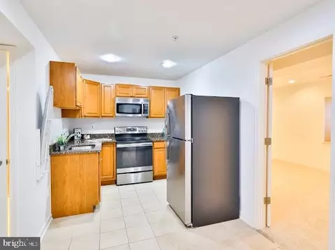 Kitchen - 7516 Helston Ct, Hanover, MD 21076 photo 8 of 10