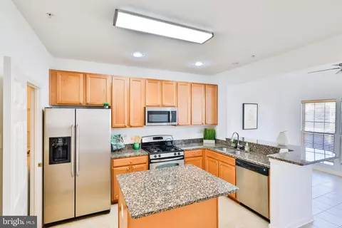 Kitchen - 7516 Helston Ct, Hanover, MD 21076 photo 4 of 10
