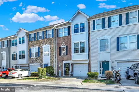 3920 Apple Orchard Dr, Pasadena, MD 21122 photo 2