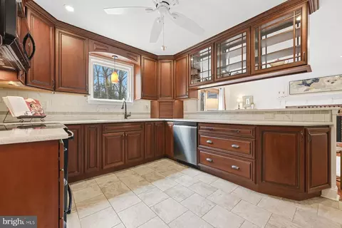 Kitchen - 8329 Sail Ct, Pasadena, MD 21122 photo 1 of 2