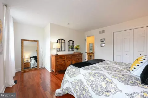 Bedroom - 8329 Sail Ct, Pasadena, MD 21122 photo 6 of 14