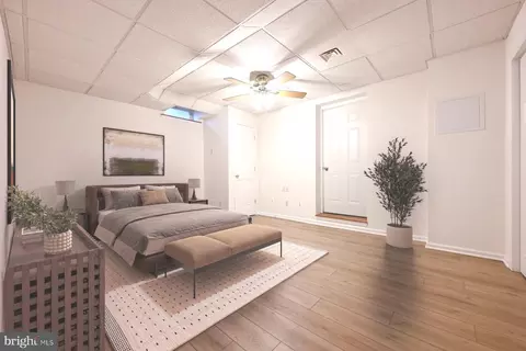 Bedroom - 8329 Sail Ct, Pasadena, MD 21122 photo 12 of 14