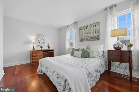 Bedroom - 8329 Sail Ct, Pasadena, MD 21122 photo 8 of 14
