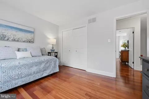 Bedroom - 8329 Sail Ct, Pasadena, MD 21122 photo 10 of 14