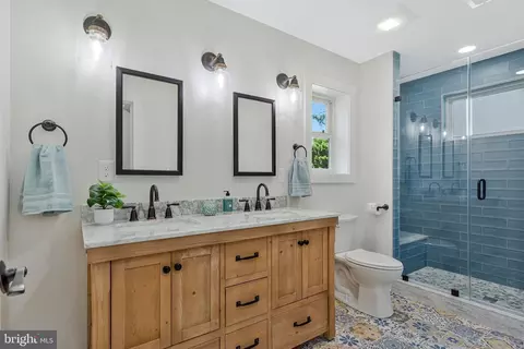 Bath - 1268 Hayes Rd, Shady Side, MD 20764 photo 1 of 6