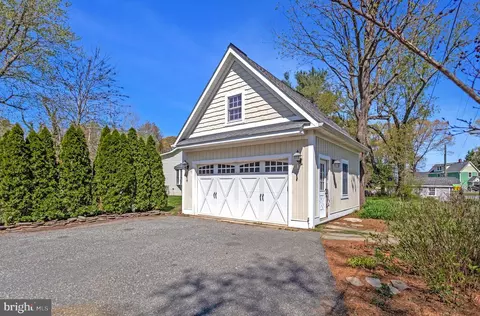 Exterior - 1268 Hayes Rd, Shady Side, MD 20764 photo 6 of 23