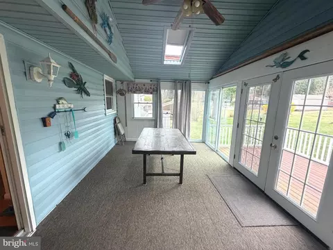 Exterior - 604 A St, Pasadena, MD 21122 photo 6 of 8