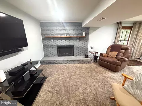 Living - 604 A St, Pasadena, MD 21122 photo 5 of 6