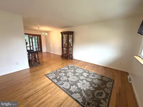 Living - 604 A St, Pasadena, MD 21122 photo 1 of 6