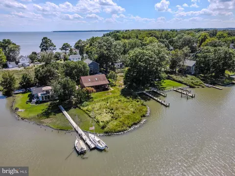View/Area - 968 Main St, Deale, MD 20751 photo 3 of 8
