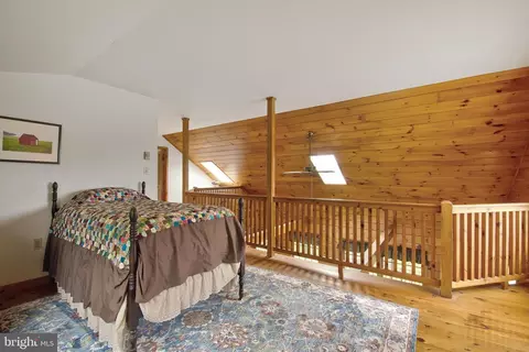 Bedroom - 968 Main St, Deale, MD 20751 photo 4 of 6