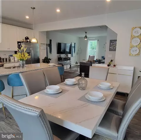 44 Cedar Hill Blvd, Brooklyn, MD 21225