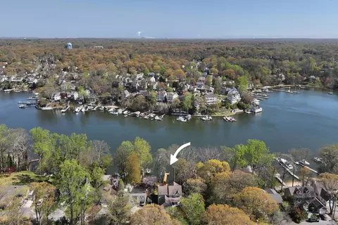 928 Waterview Dr, Crownsville, MD 21032