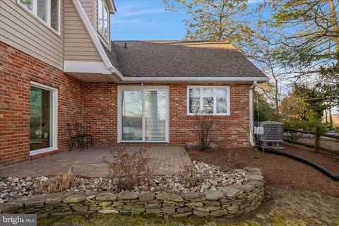Exterior - 112 Park Ave, Edgewater, MD 21037 photo 2 of 7