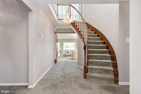Entry Way - 112 Park Ave, Edgewater, MD 21037 photo 1 of 6