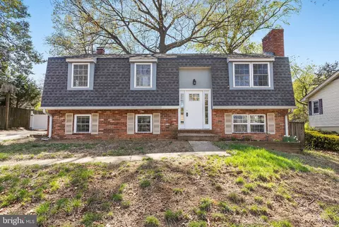 1075 Sun Valley Dr, Annapolis, MD 21409