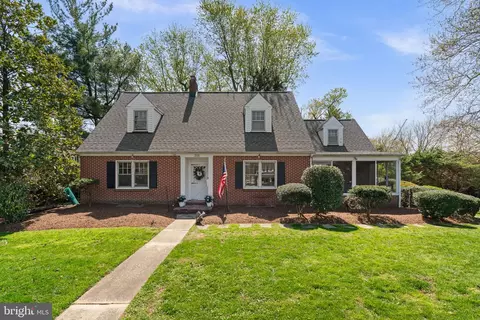 211 W Maple Rd, Linthicum Heights, MD 21090