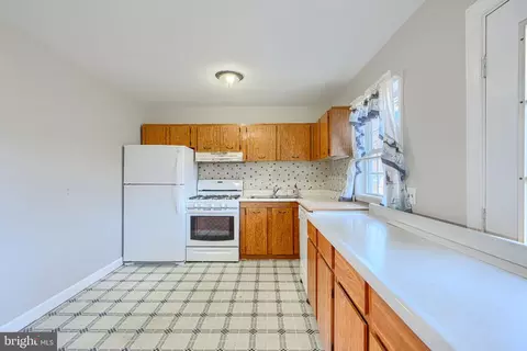 Other - 756 223rd St, Pasadena, MD 21122 photo 3 of 17