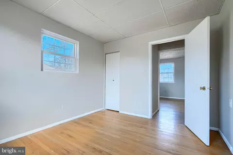 Bedroom - 756 223rd St, Pasadena, MD 21122 photo 5 of 7