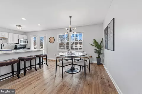 Dining - 243 9th St, Pasadena, MD 21122 photo 1 of 2