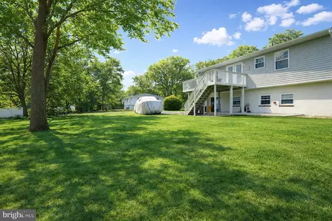 Exterior - 243 9th St, Pasadena, MD 21122 photo 3 of 5