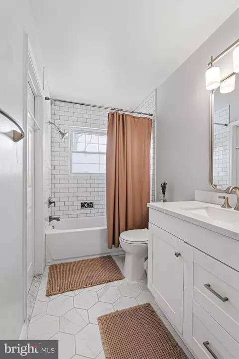Bath - 243 9th St, Pasadena, MD 21122 photo 2 of 4