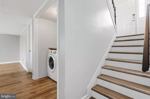 Entry Way - 243 9th St, Pasadena, MD 21122 photo 4 of 4