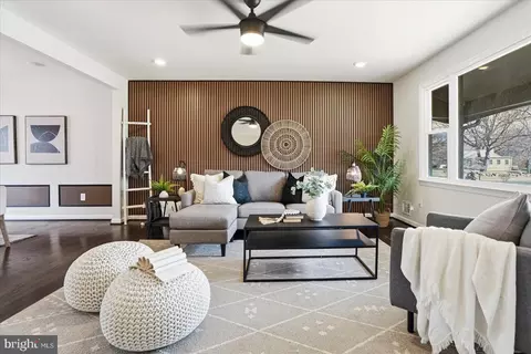 7918 Elizabeth Rd, Pasadena, MD 21122