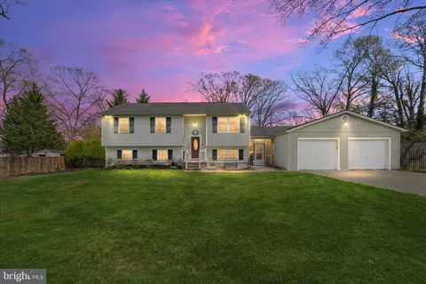 610 Sutton Dr, Pasadena, MD 21122