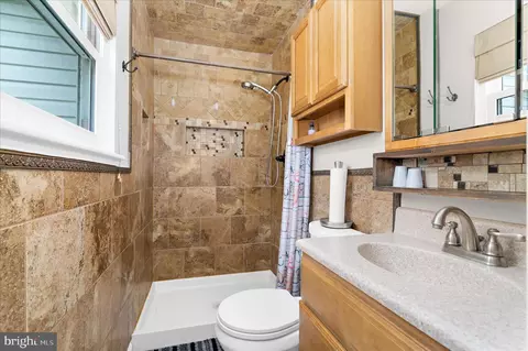 Bath - 610 Sutton Dr, Pasadena, MD 21122 photo 3 of 3