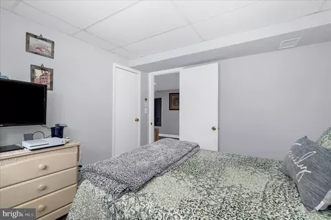 Bedroom - 610 Sutton Dr, Pasadena, MD 21122 photo 4 of 7