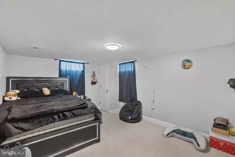 Bedroom - 8489 Arbutus Rd, Pasadena, MD 21122 photo 7 of 9