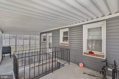 Exterior - 8489 Arbutus Rd, Pasadena, MD 21122 photo 2 of 6
