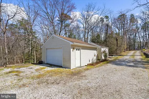Exterior - 180 Waldo Rd, Pasadena, MD 21122 photo 9 of 10