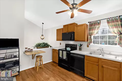 Kitchen - 180 Waldo Rd, Pasadena, MD 21122 photo 1 of 3