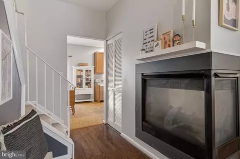 Entry Way - 1212 Needham Ct, Crofton, MD 21114 photo 8 of 10