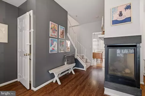 Entry Way - 1212 Needham Ct, Crofton, MD 21114 photo 7 of 10
