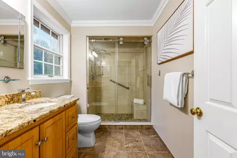 Bath - 1074 Foxcroft Run, Annapolis, MD 21401 photo 2 of 6