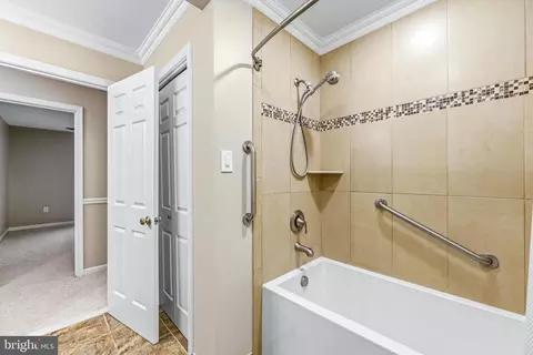 Bath - 1074 Foxcroft Run, Annapolis, MD 21401 photo 5 of 6