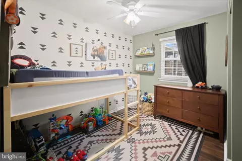 Bedroom - 7905 E Riverside Dr, Pasadena, MD 21122 photo 1 of 7