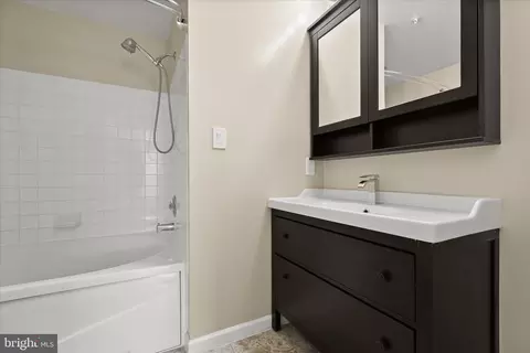 Bath - 3555 Floating Leaf Ln #C201, Laurel, MD 20724 photo 1 of 3