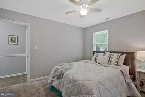 Bedroom - 114 River Rd, Edgewater, MD 21037 photo 3 of 6