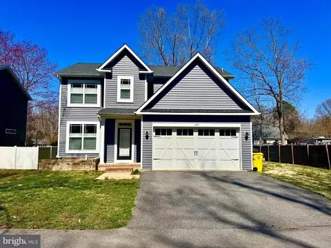 1218 Juniper St, Shady Side, MD 20764