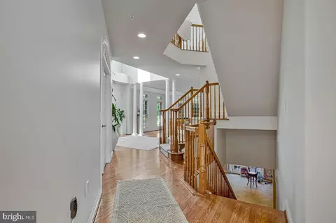 Entry Way - 27 Hunting Ct, Edgewater, MD 21037 photo 5 of 5