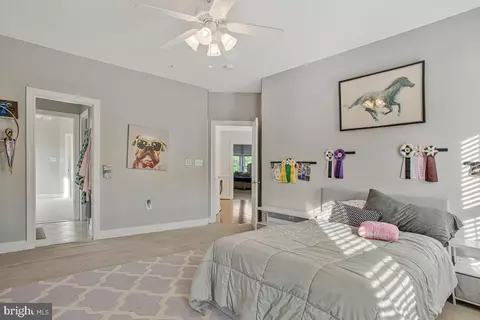Bedroom - 27 Hunting Ct, Edgewater, MD 21037 photo 4 of 9