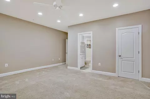 Bedroom - 27 Hunting Ct, Edgewater, MD 21037 photo 9 of 9