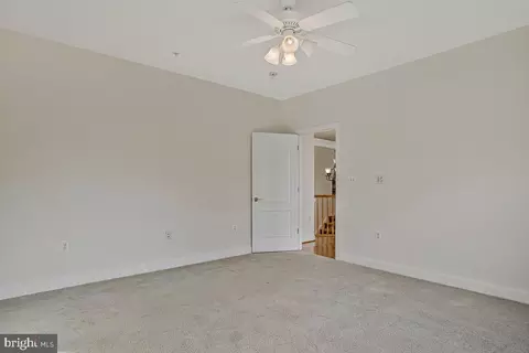 Bedroom - 27 Hunting Ct, Edgewater, MD 21037 photo 6 of 9